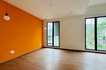 The Villa @ Serai Saujana / Villa Serai Saujana