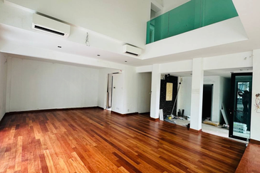 The Villa @ Serai Saujana / Villa Serai Saujana