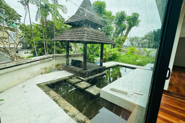 The Villa @ Serai Saujana / Villa Serai Saujana