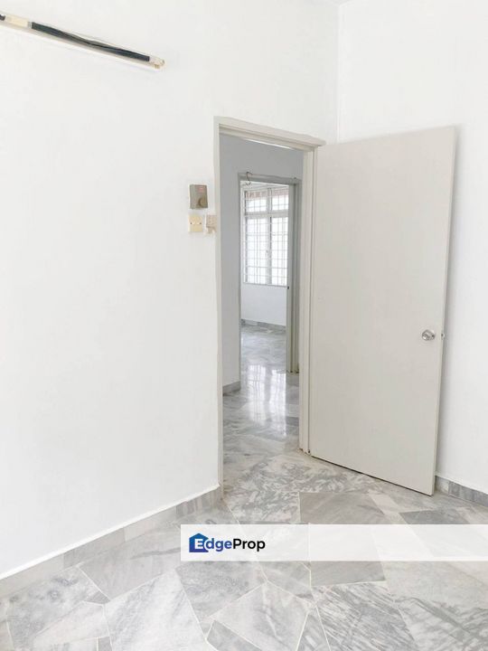 PUCHONG Bandar Kinrara Kesuma Apartment for Sale, Selangor, Bandar Kinrara Puchong