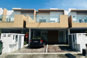 Casa Bluebell @ Cybersouth