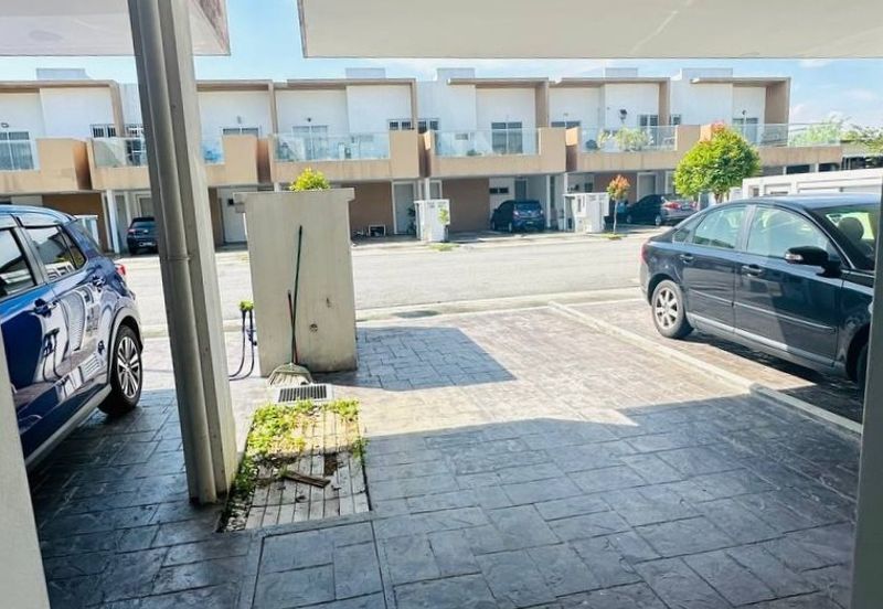 Casa Bluebell @ Cybersouth