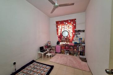 Laman Suria e-Resort Apartment