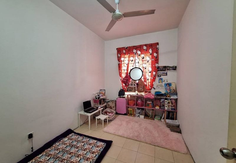 Laman Suria e-Resort Apartment