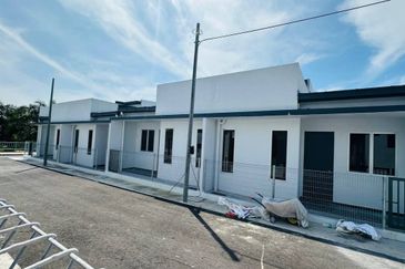 J1 Residence @ Jenderam