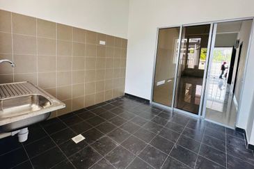 J1 Residence @ Jenderam