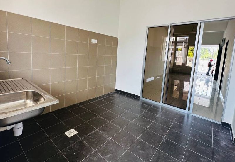 J1 Residence @ Jenderam