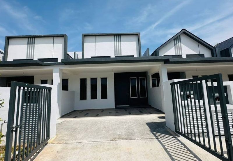 J1 Residence @ Jenderam