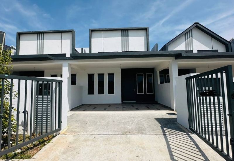 J1 Residence @ Jenderam