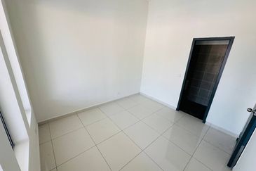 J1 Residence @ Jenderam