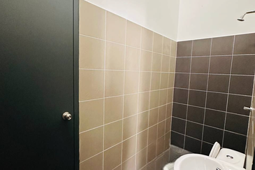 J1 Residence @ Jenderam