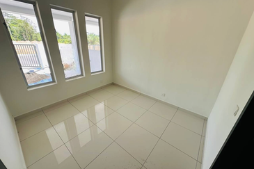 J1 Residence @ Jenderam