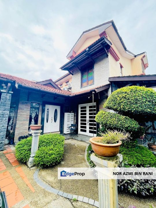 AMPANG Ulu Kelang Taman Ukay Perdana Renovated Partially Furnished 2½ Storey Semi Detached House for Sale , Selangor, Ampang