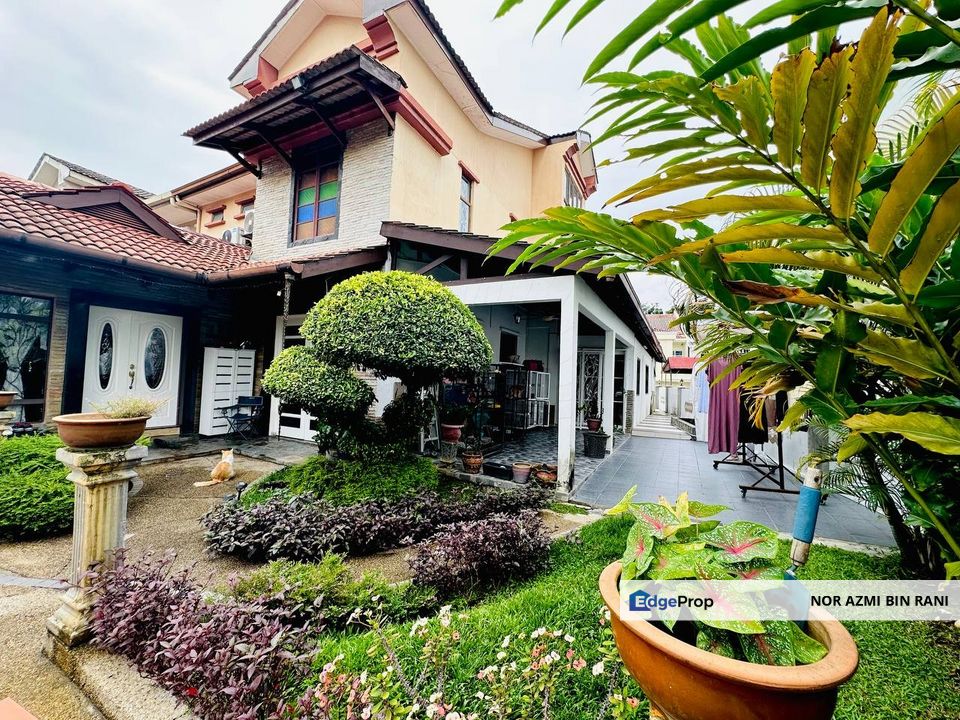 AMPANG Ulu Kelang Taman Ukay Perdana Renovated Partially Furnished 2½ Storey Semi Detached House for Sale , Selangor, Ampang