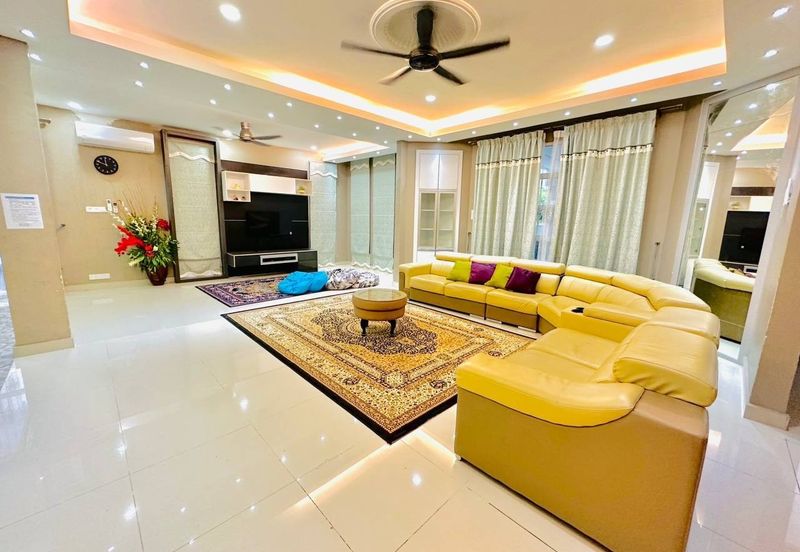 Taman Dahlia, Sepang