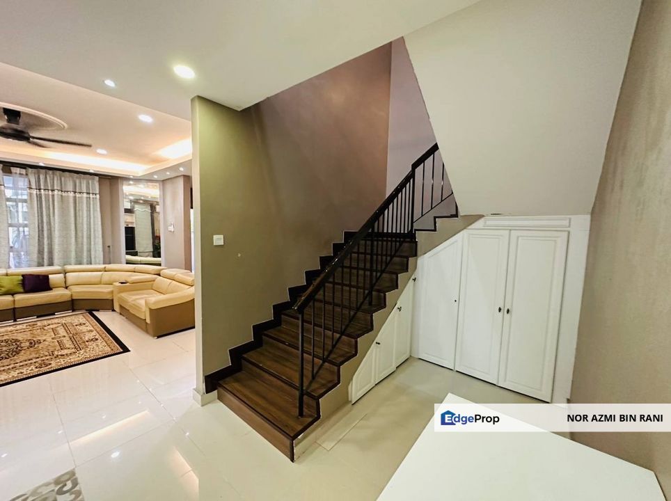 SEPANG Bandar Baru Salak Tinggi Renovated Fully Furnished Freehold Double Storey Semi Detached with Private Swimming Pool for Sale , Selangor, Sepang