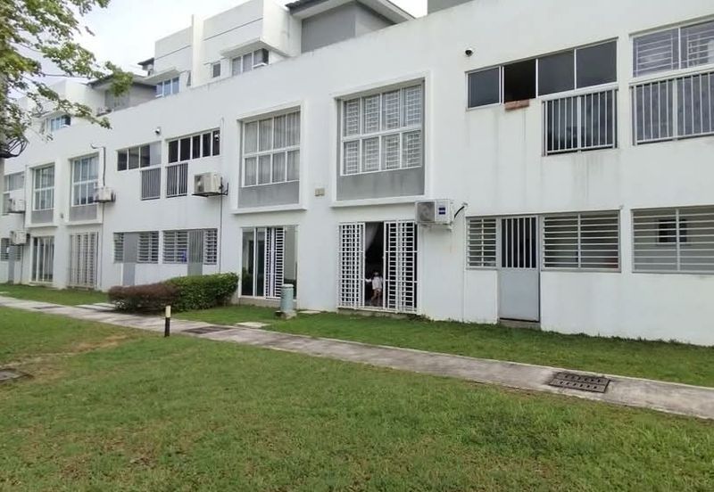 Platinum Residence @ Dengkil