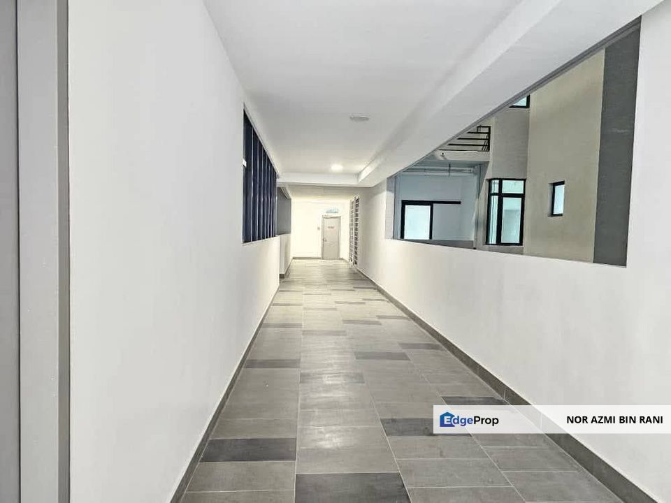 SELAYANG KL North Corner Unit Service Apartment 99 Residence for Sale, Kuala Lumpur, Batu 