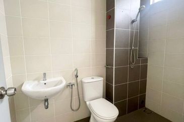 The Green Horizon Hills