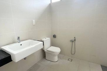 The Green Horizon Hills