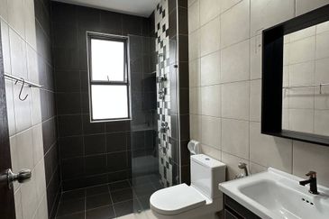 The Hills Residences, Senibong Cove