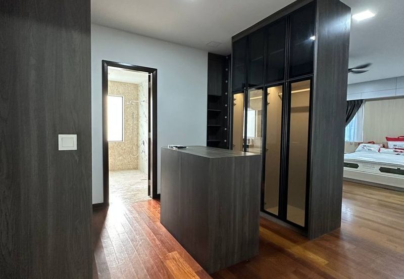 The Hills Residences, Senibong Cove