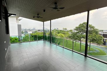 The Hills Residences, Senibong Cove