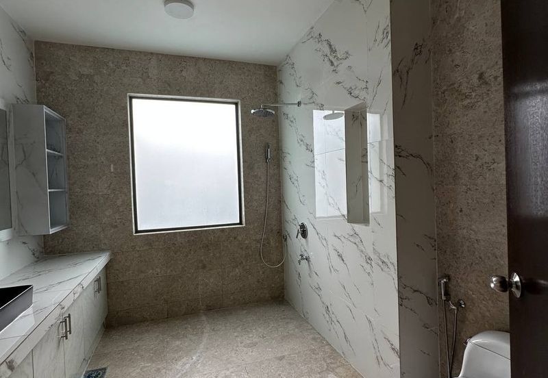 The Hills Residences, Senibong Cove