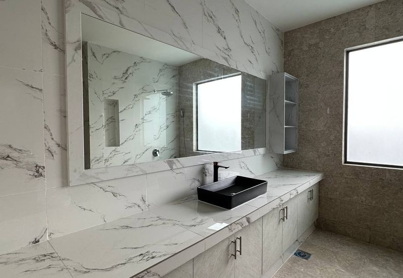 The Hills Residences, Senibong Cove