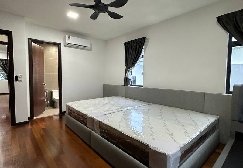 The Hills Residences, Senibong Cove