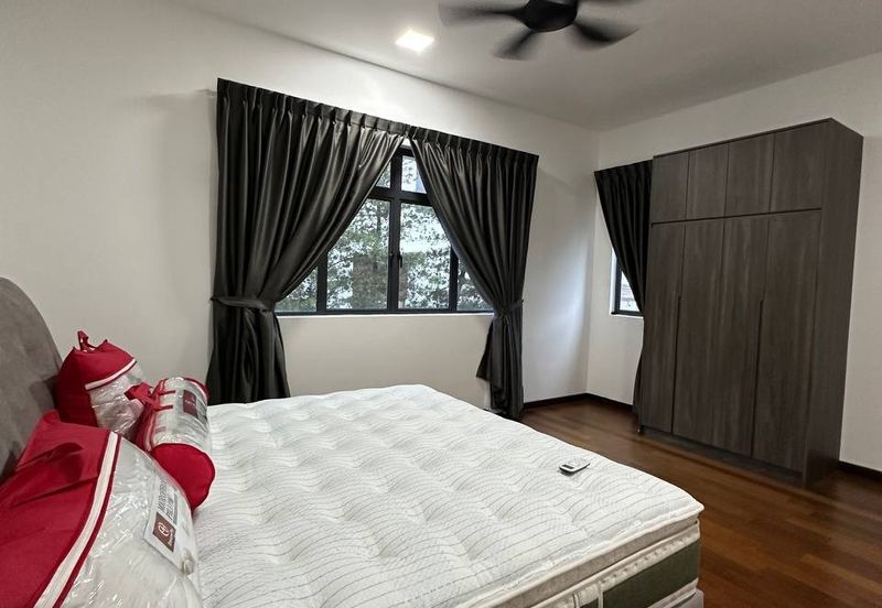 The Hills Residences, Senibong Cove