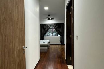 The Hills Residences, Senibong Cove