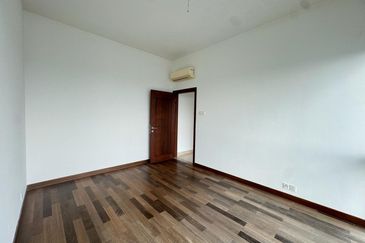 Paradiso Nuova Medini