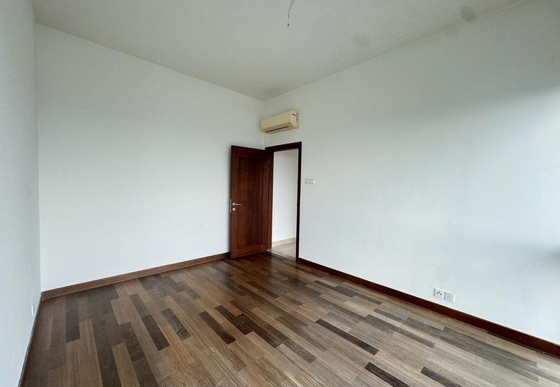 Paradiso Nuova Medini