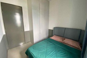 D\'Pristine @ Medini