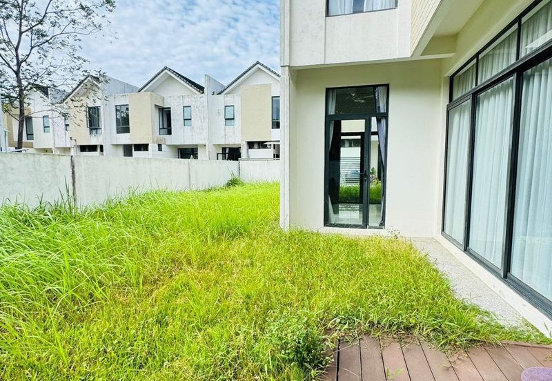 Avira Garden Terraces @ Medini