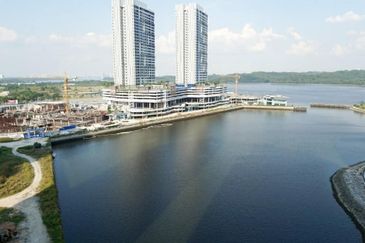 Pinetree, Puteri Harbour