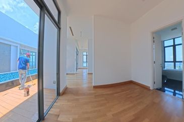 Teega Suites @ Puteri Harbour