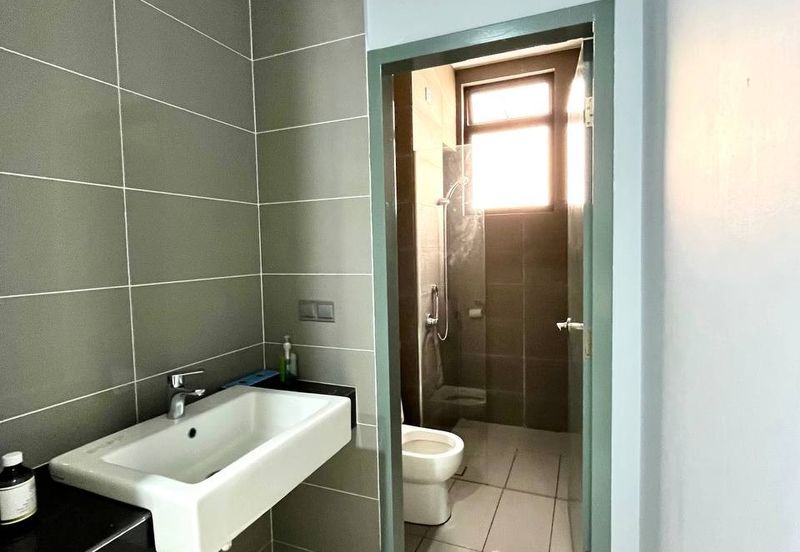 The Canal Garden South, Horizon Hills