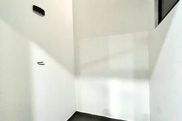 The Canal Garden South, Horizon Hills