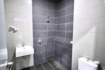 The Canal Garden South, Horizon Hills