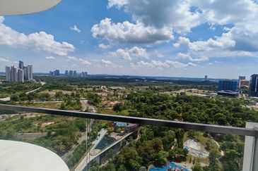 The M @ Medini Macrolink