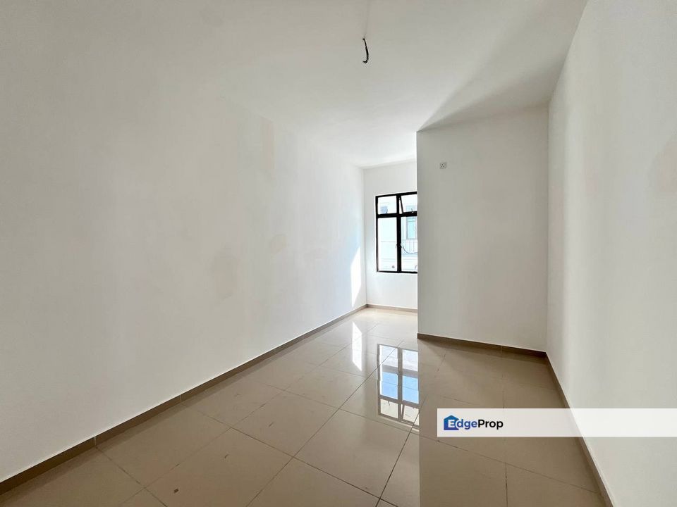 Jalan Bestari, Johor, Ulu Tiram