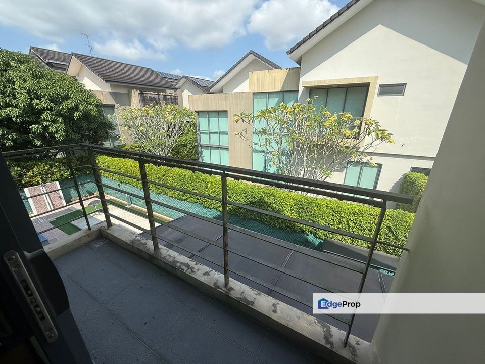 Bayou Creek, Johor, Gelang Patah