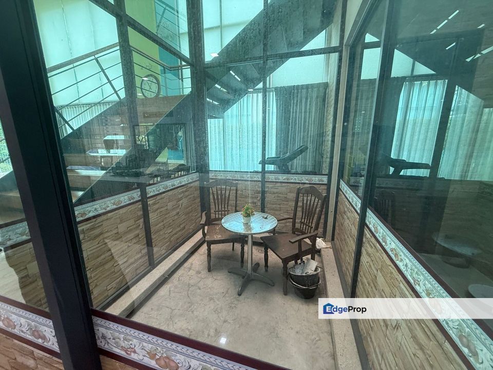 Bayou Creek, Johor, Gelang Patah