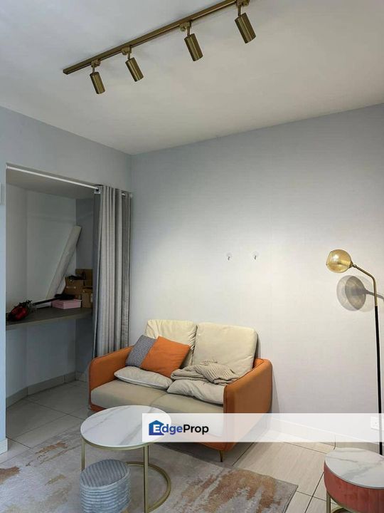 Almas Suites, Johor, 