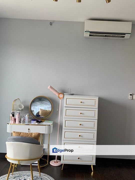 Almas Suites, Johor, 