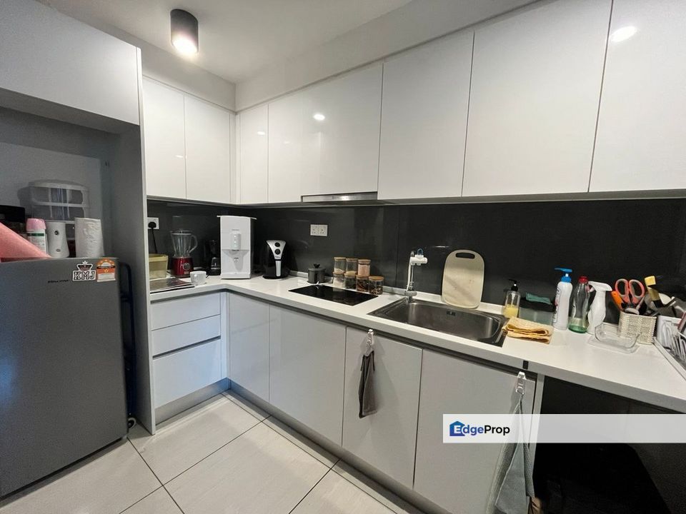 Almas Suites, Johor, 