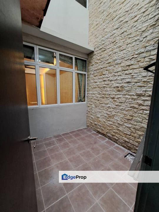 Taman Sutera Utama Semi-D For Sale, Johor, Skudai