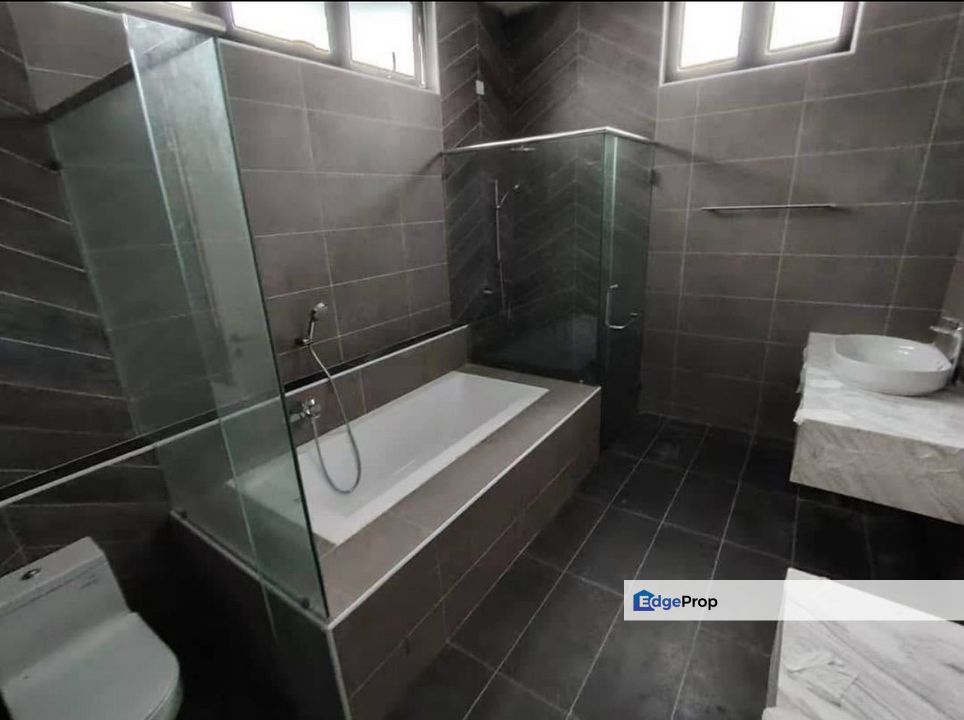 Winter Pavillion 3-Storey Semi D For Sale, Johor, 